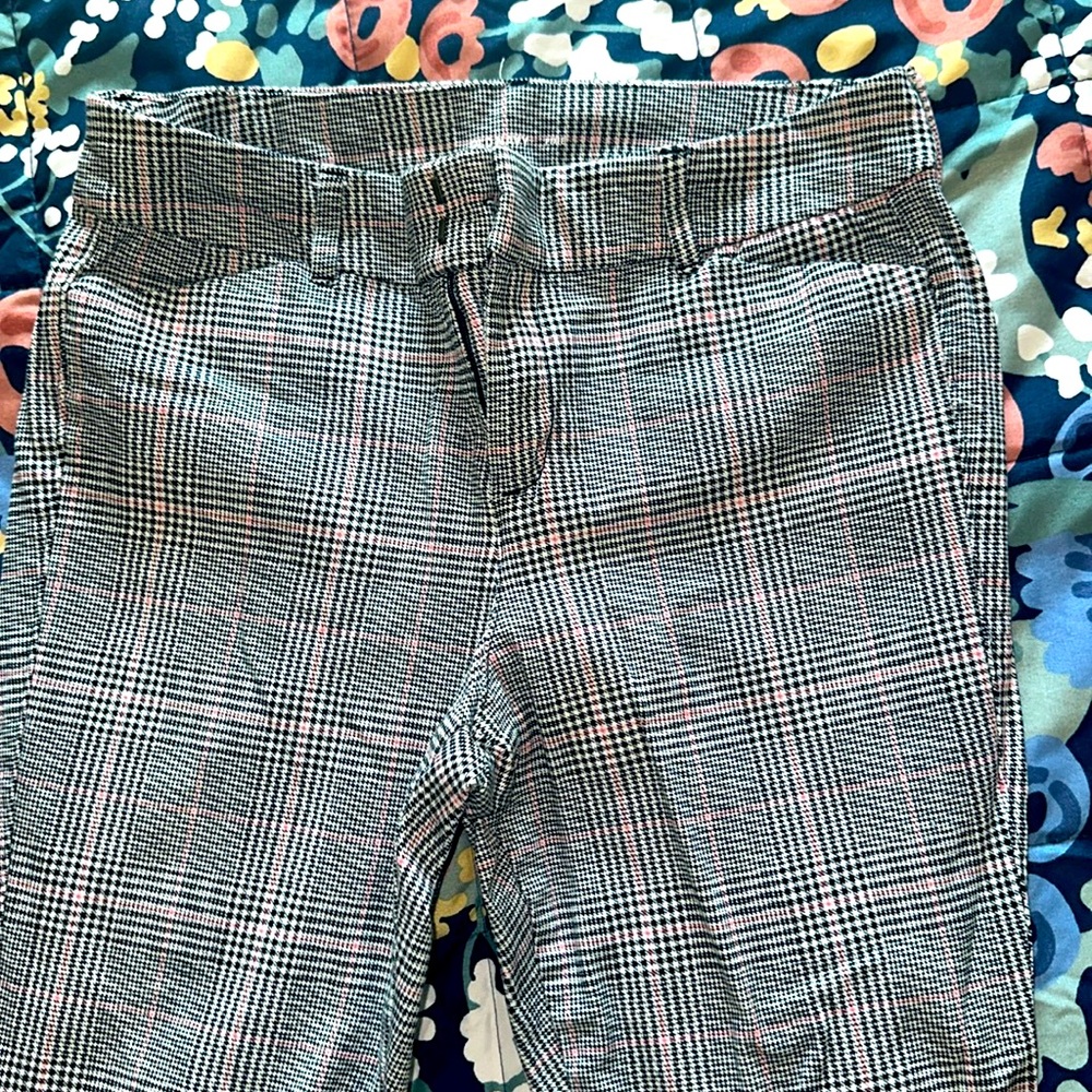 Women’s pixie houndstooth pants